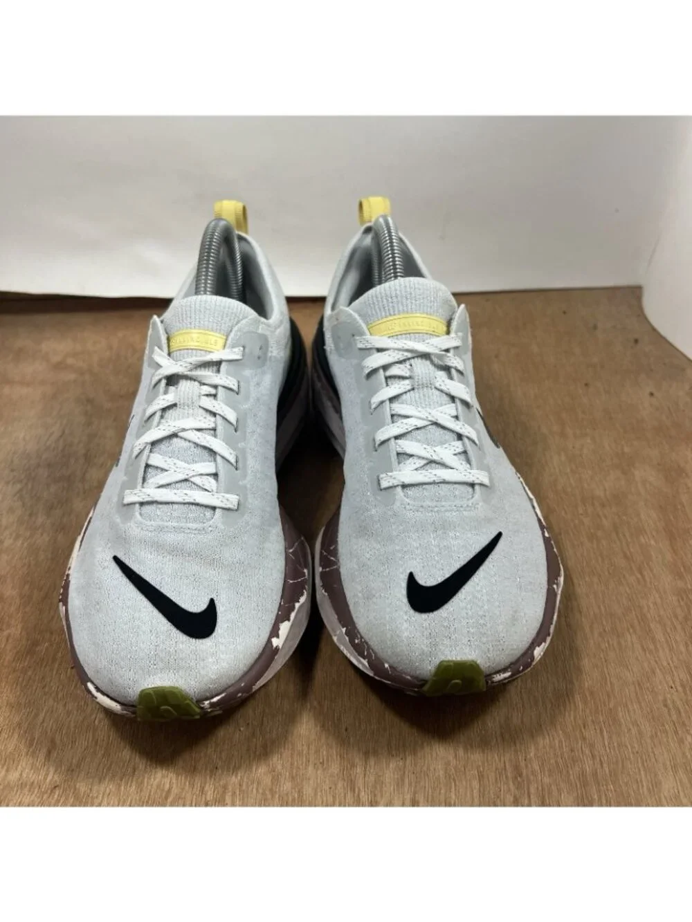Nike ZoomX Invincible Run 3 Women's Size 8.5 Grey Running Shoes DR2660 005